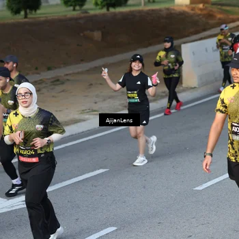 Runner Photo 6612372