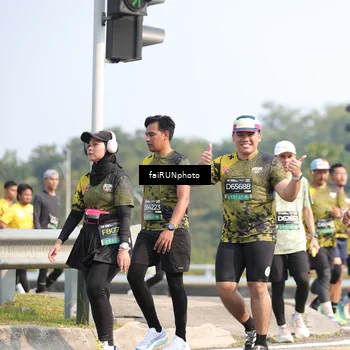 Runner Photo 6612393