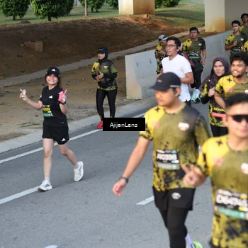 Runner Photo 6612395