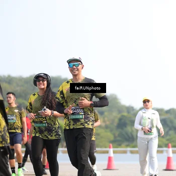 Runner Photo 6612411