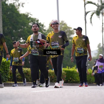 Runner Photo 6612442