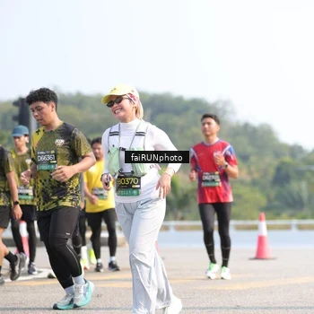 Runner Photo 6612457