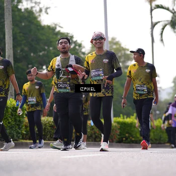 Runner Photo 6612459