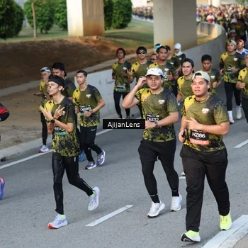 Runner Photo 6612463