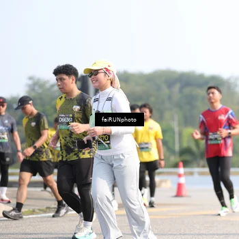Runner Photo 6612479