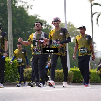 Runner Photo 6612501