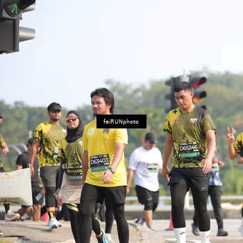 Runner Photo 6612529