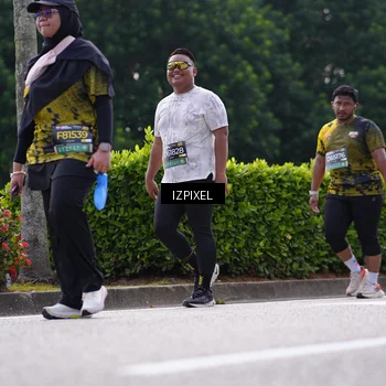 Runner Photo 6612538