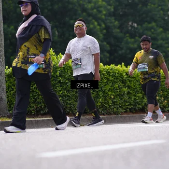 Runner Photo 6612541