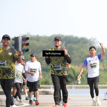 Runner Photo 6612579