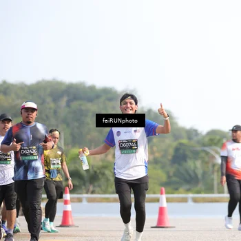 Runner Photo 6612581