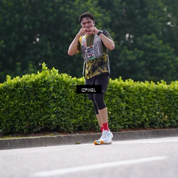 Runner Photo 6612595
