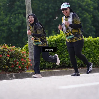 Runner Photo 6612641