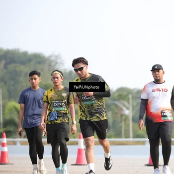 Runner Photo 6612642