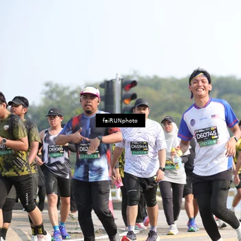 Runner Photo 6612657