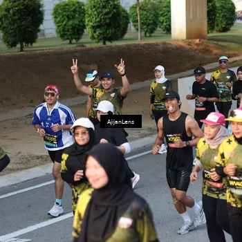 Runner Photo 6612692