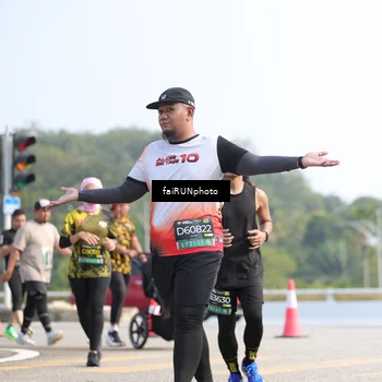 Runner Photo 6612713