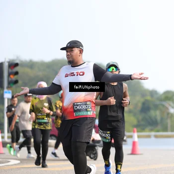Runner Photo 6612749