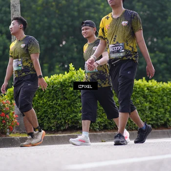 Runner Photo 6612753