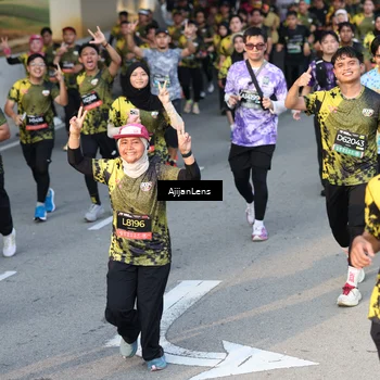 Runner Photo 6612835