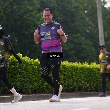 Runner Photo 6612849