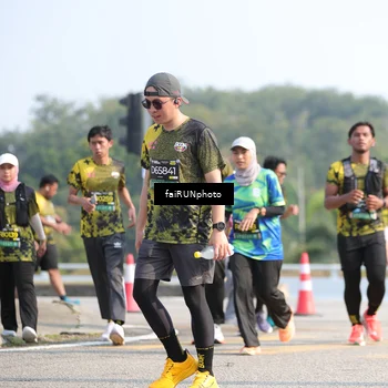 Runner Photo 6612901