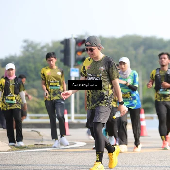 Runner Photo 6612902