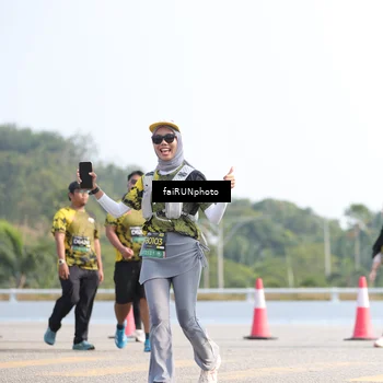 Runner Photo 6612995