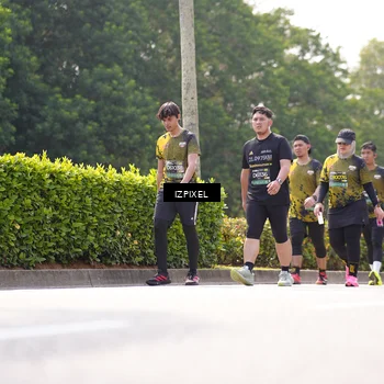 Runner Photo 6612996