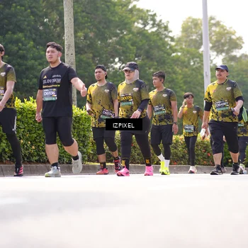 Runner Photo 6613004