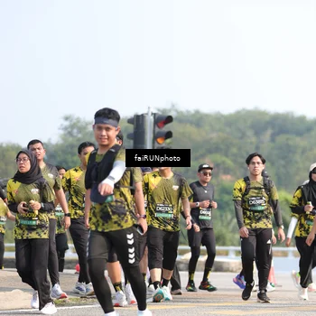 Runner Photo 6613039