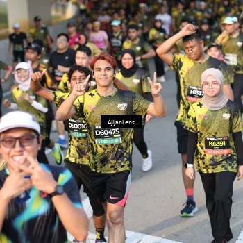 Runner Photo 6613070