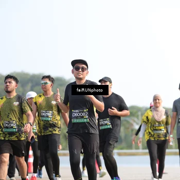 Runner Photo 6613078