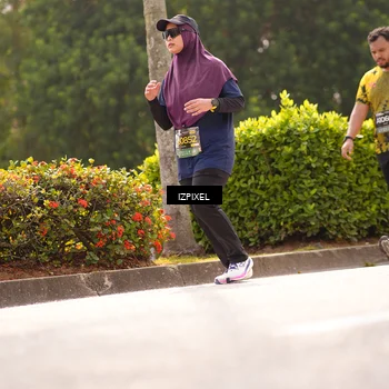Runner Photo 6613108