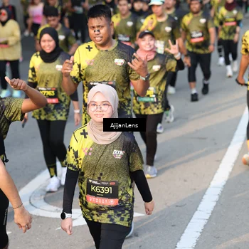 Runner Photo 6613118
