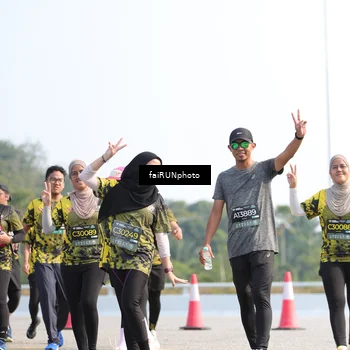 Runner Photo 6613123
