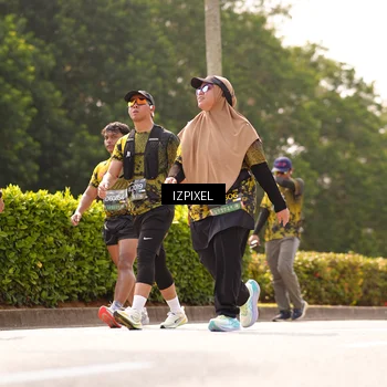 Runner Photo 6613190