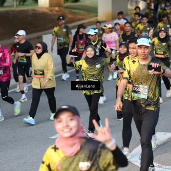 Runner Photo 6613242