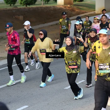 Runner Photo 6613251