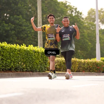 Runner Photo 6613289