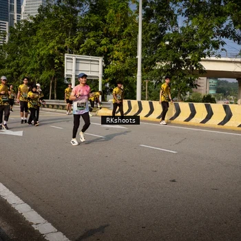 Runner Photo 6613339