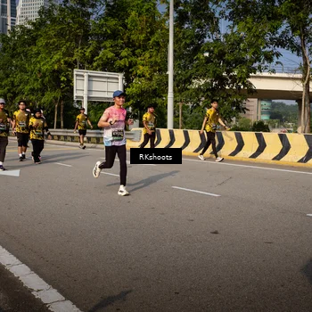 Runner Photo 6613340