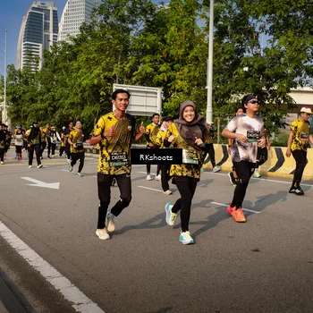 Runner Photo 6613399
