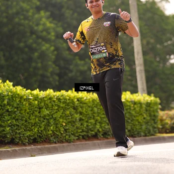 Runner Photo 6613428