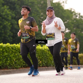 Runner Photo 6613477