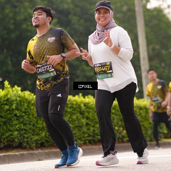 Runner Photo 6613500