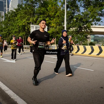 Runner Photo 6613595