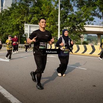 Runner Photo 6613607