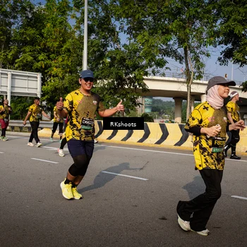 Runner Photo 6613624