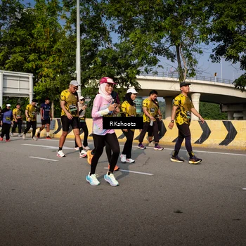 Runner Photo 6613636